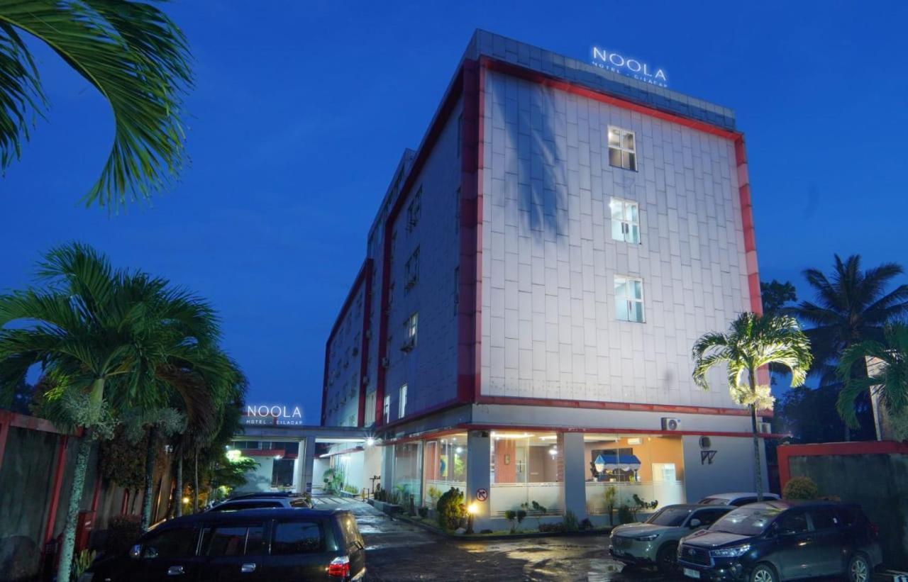 Noola Hotel Cilacap Eksteriør billede