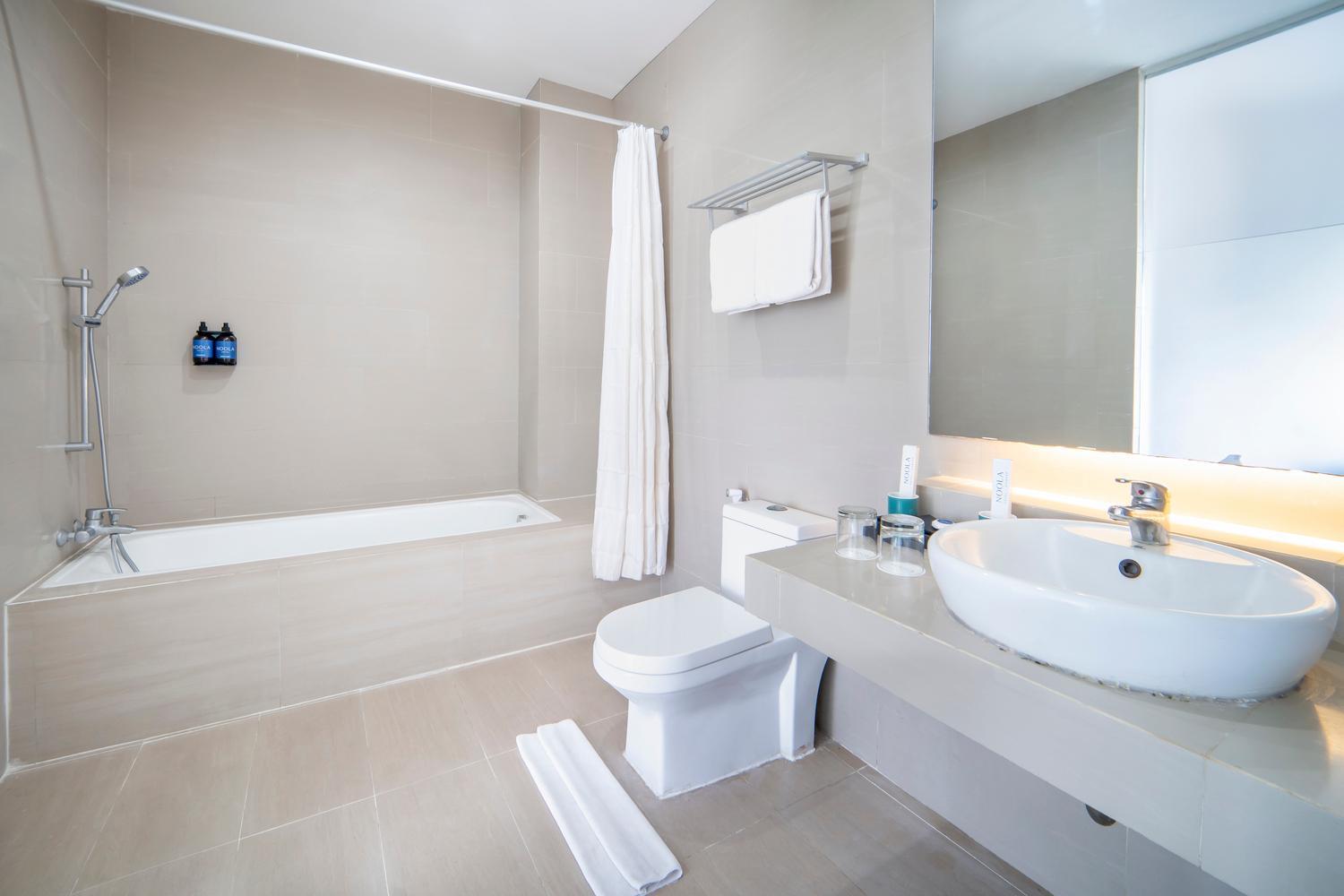 Noola Hotel Cilacap Eksteriør billede