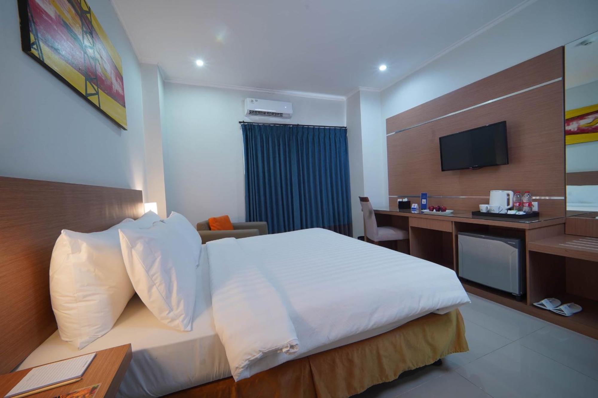 Noola Hotel Cilacap Eksteriør billede